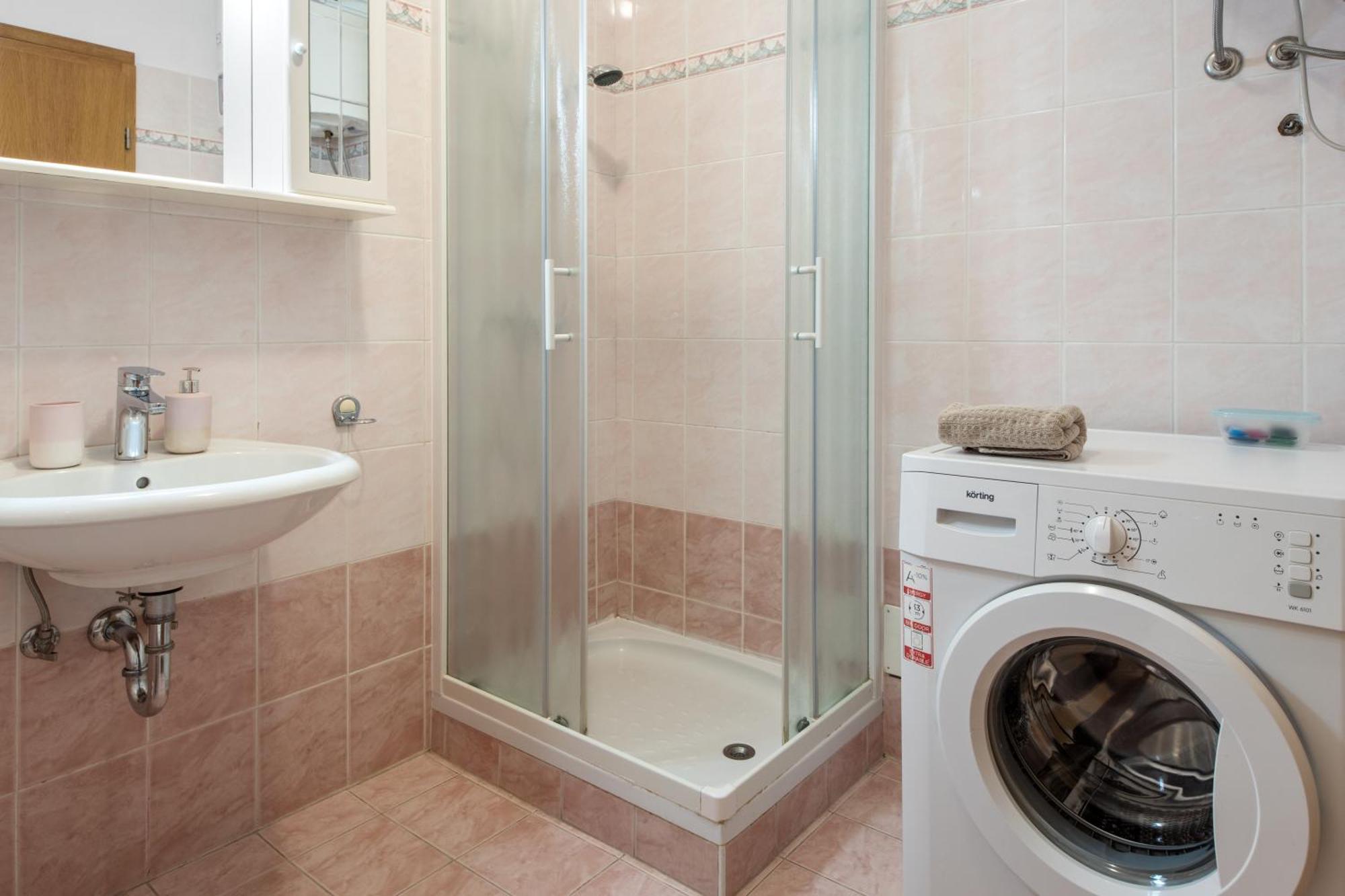 Hisa Ivancic Apartment Sared